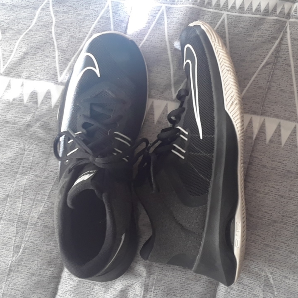 Nike Air VersItile II